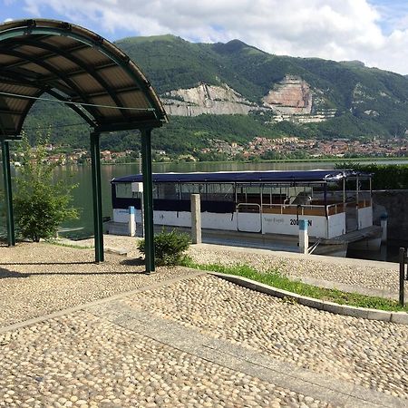 B&B Il Portico Del Conte Bosisio Parini Luaran gambar